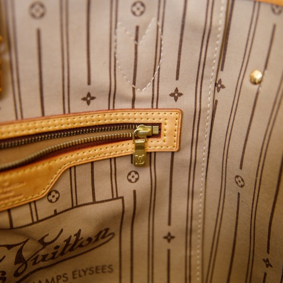 Louis Vuitton Neverfull MM Tote PURCHASED AT PARIS CHAMPS ÉLYSÉES FLAGSHIP - Picture 11 of 16